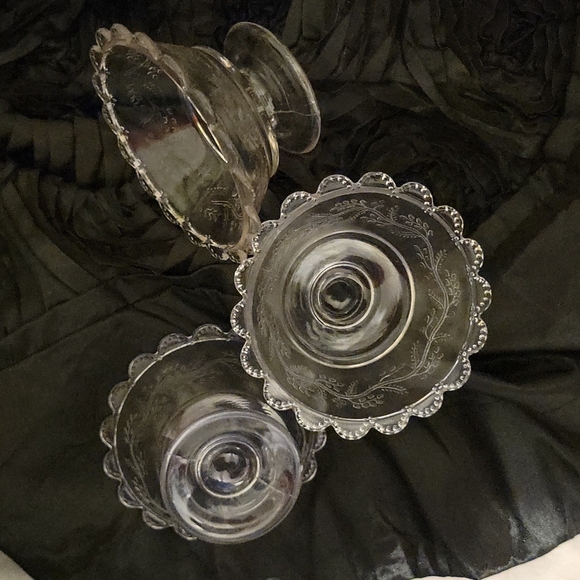 Set of three vintage Capitola footed berry bowls - Picture 10 of 10